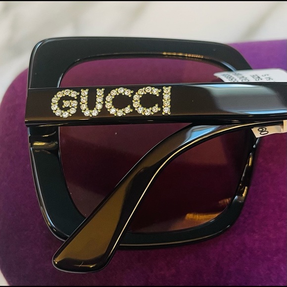 GUCCI CLASSIC BLACK RHINESTONE GUCCI ON TEMPLES SUNGLASSES , SEEN ON CELEBS - Picture 2 of 16